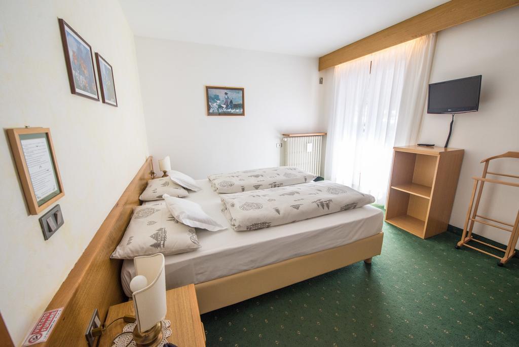 BUCANEVE B&B Hotel Madonna Zimmer foto